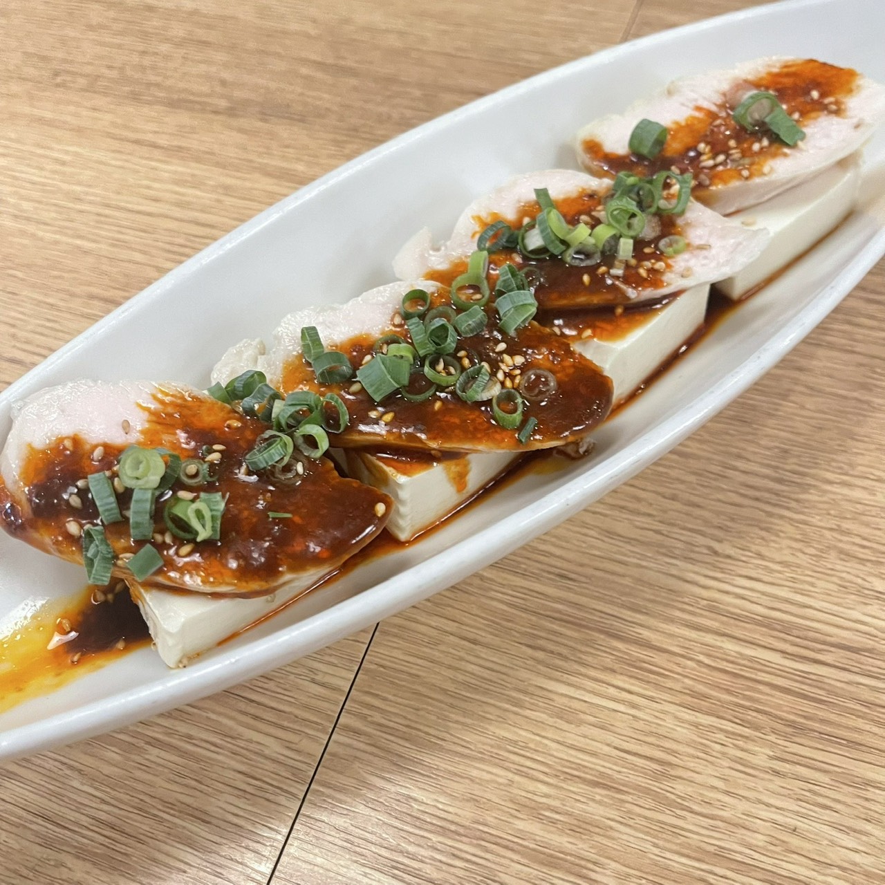 蒸し鶏と豆腐の四川風ソース